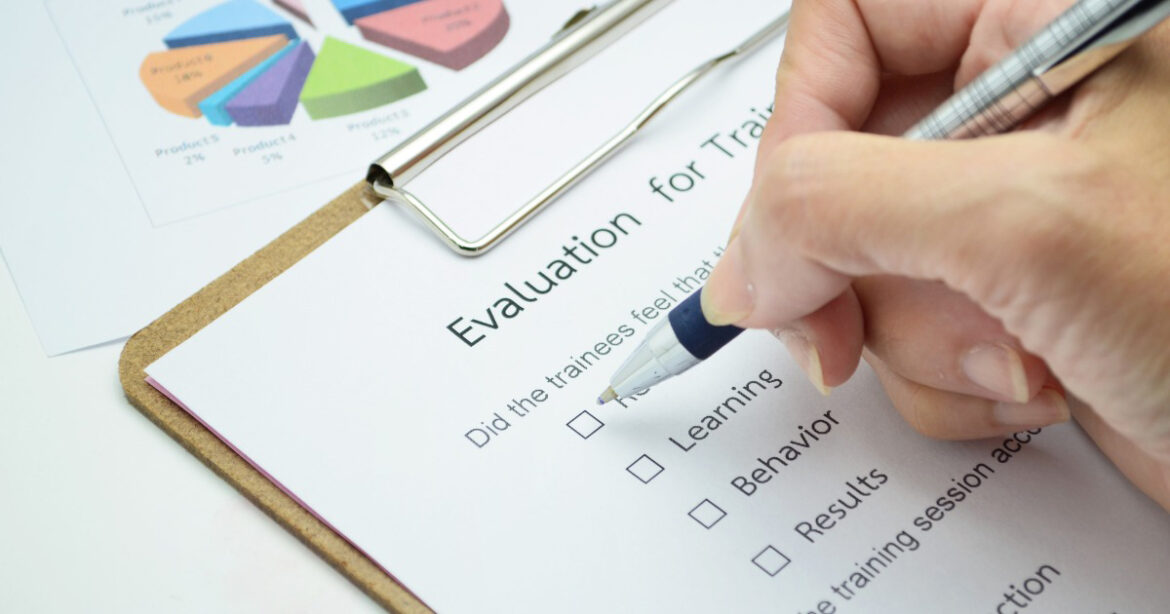 Có nên thuê viết luận án tiến sĩ