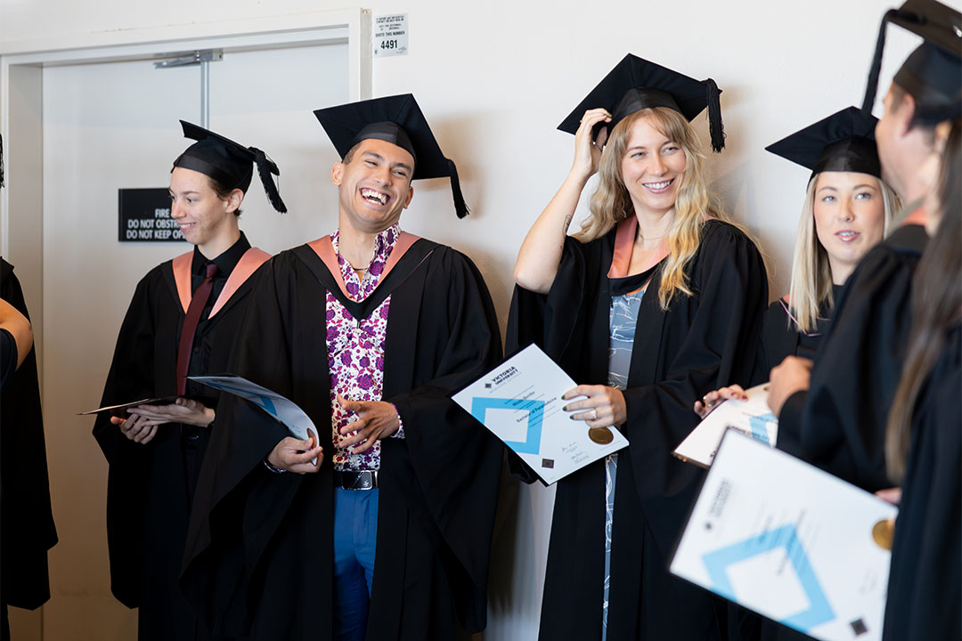 Chi phí thuê viết luận án tiến sĩ