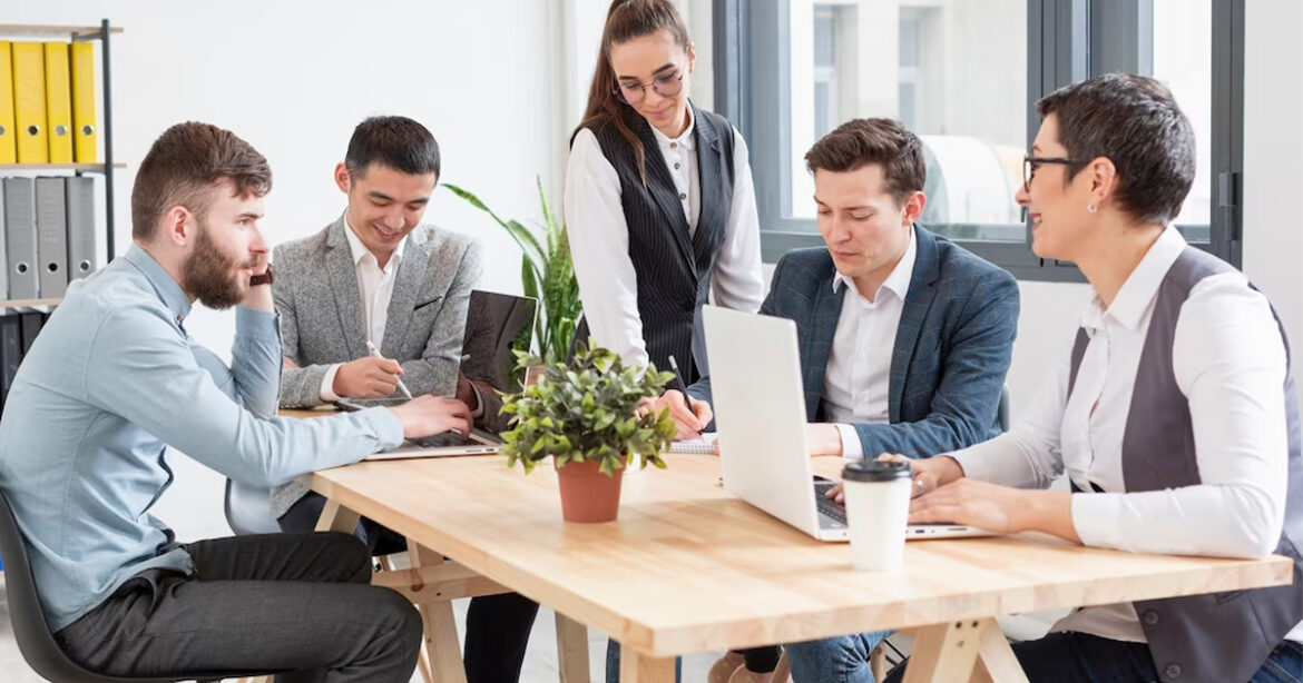 Khám phá các hướng nghiên cứu nổi bật cho luận án tiến sĩ Quản trị kinh doanh trong kỷ nguyên số: đổi mới sáng tạo, AI, dữ liệu lớn, lãnh đạo số, và phát triển bền vững.